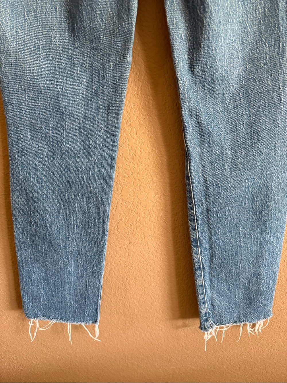 Madewell The Mid-Rise Perfect Vintage Distressed Jeans Size 25 - Picture 9 of 12